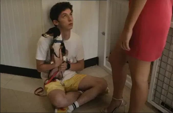 تؤدي جينيفر لورانس مشهدا متعريًا أمام المراهق البالغ من العمر 19 عامًا