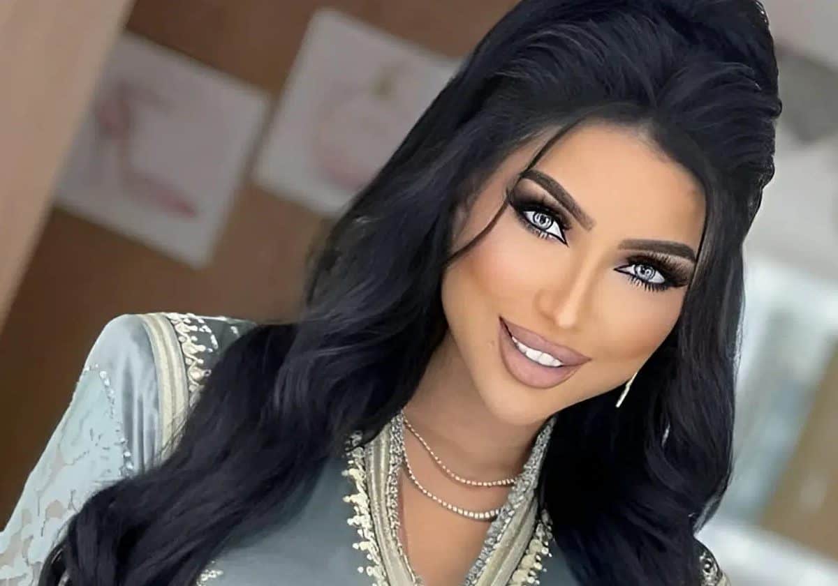 دنيا بطمة تثير غضب متابعيها.. استعراض مؤخرة وأفخاذ وشعر مستعار وغلق التعليقات! (شاهد) دنيا بطمة