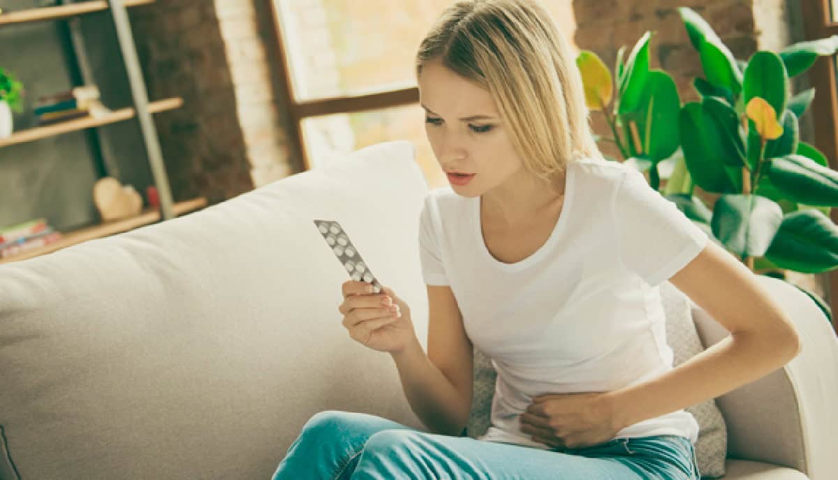 يتمركز هذا الألم المزعج والحاد وغير المريح في الحوض أو البطن