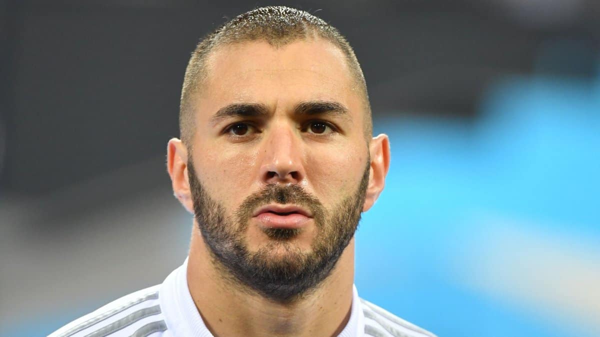 كريم حسم موقفه.. انتقال بنزيما للسعودية أكبر من مجرد اللعب للاتحاد.. ما القصة؟ كريم بنزيما watanserb.com