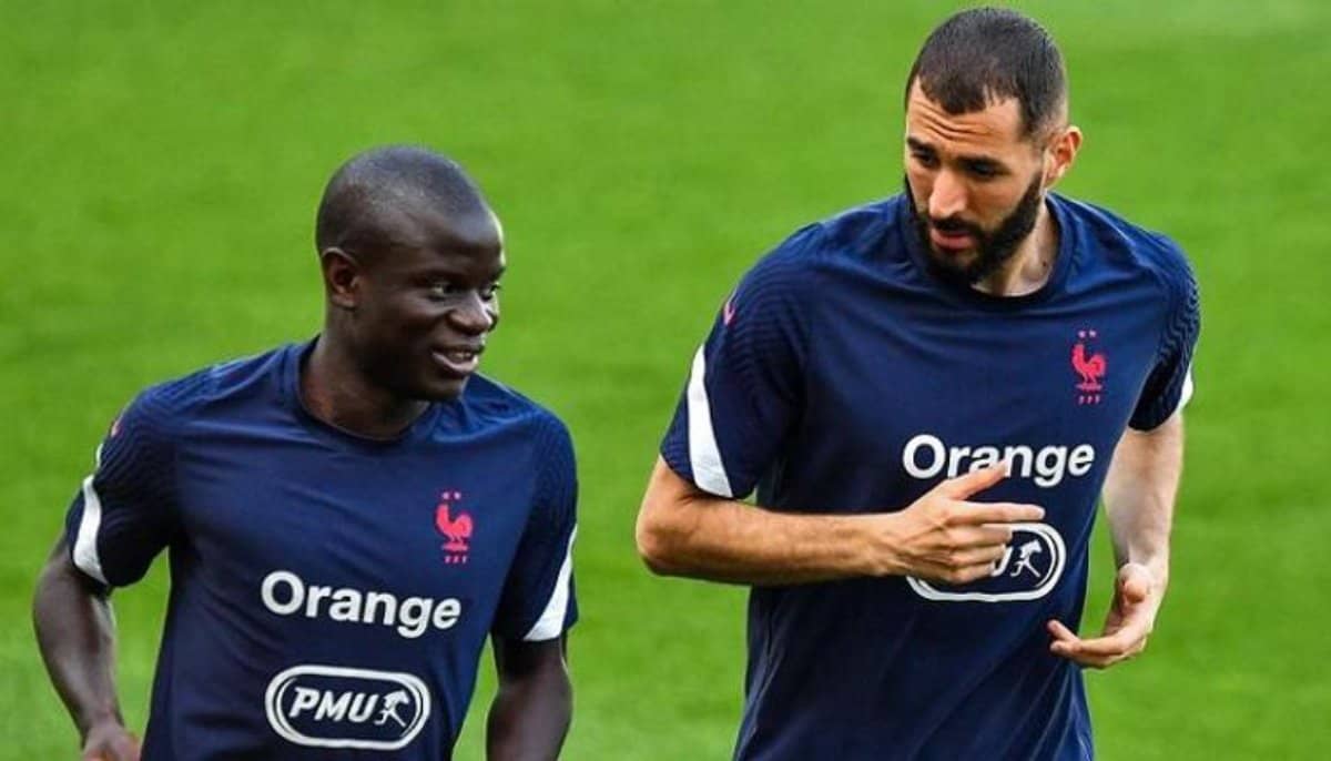 كريم بنزيما يوجه رسالة خاصة للاعب نغولو كانتي بعد انضمامه لصفوف اتحاد جدة (شاهد) نغولو كانتي وكريم بنزيما