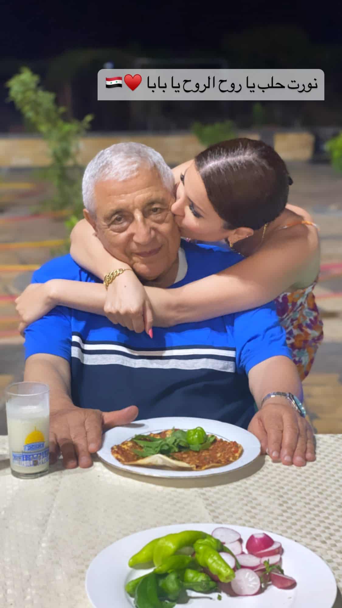 نسرين طافش في حمام السباحة