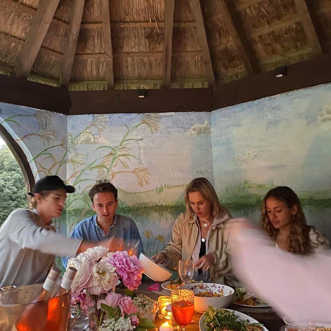 ابنة عمرو دياب كنزي