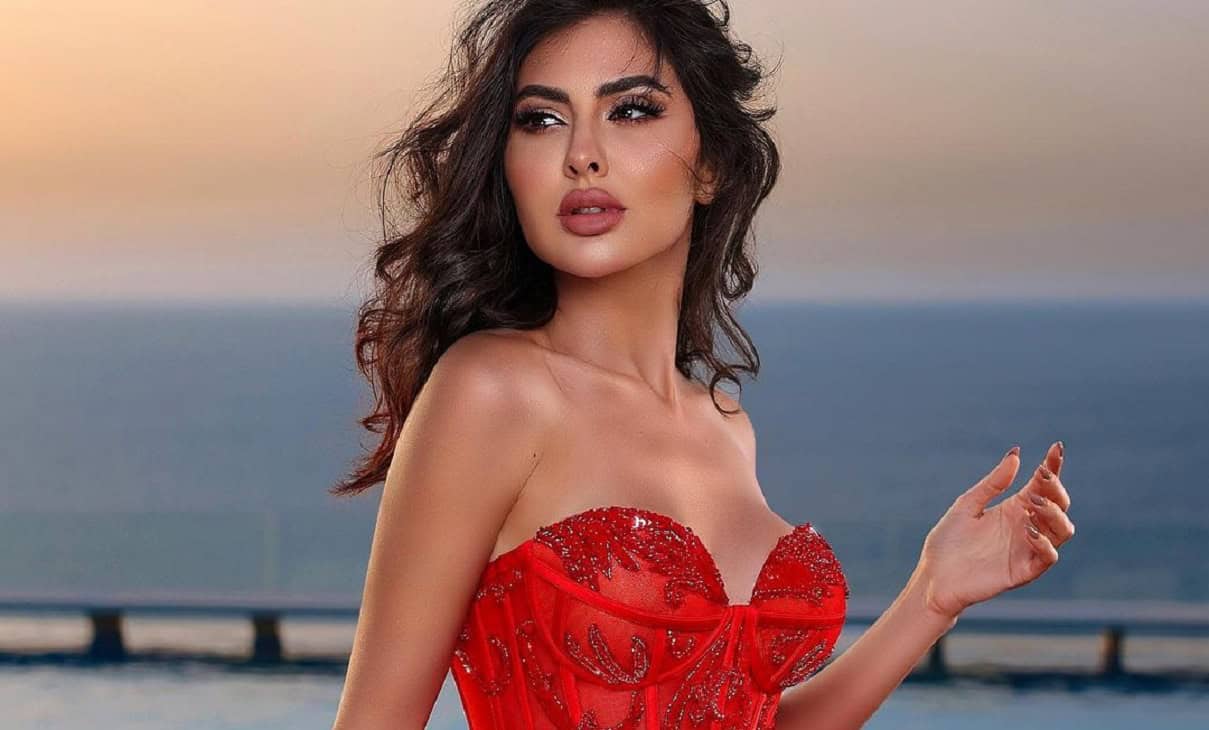 مريم حسين تركض بالبكيني لينكشف المستور (فيديو) مريم حسين تركض بالبكيني لينكشف المستور (فيديو)