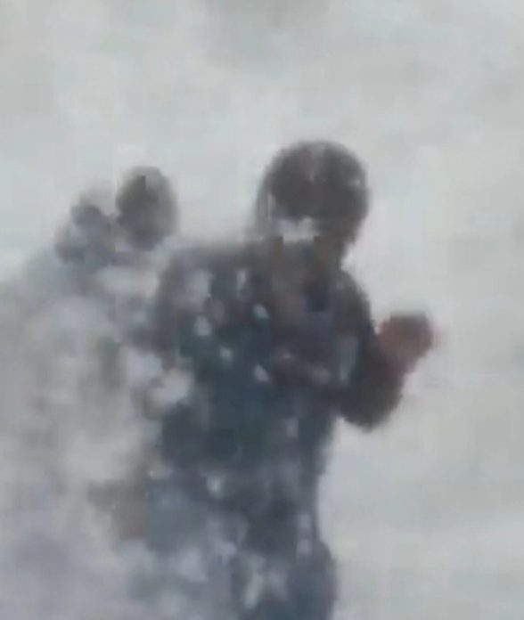 ماتت الزوجة بشكل مأساوي بعدما جرفتها المياه 