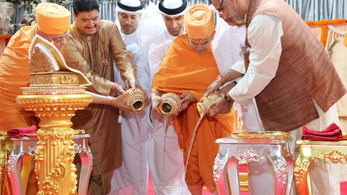 رئيس كهنة المعبد