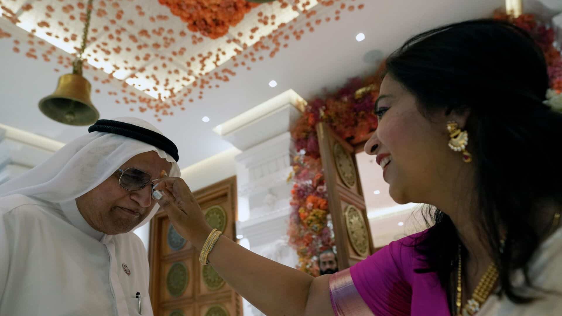 المعبد الهندوسي في الامارات1