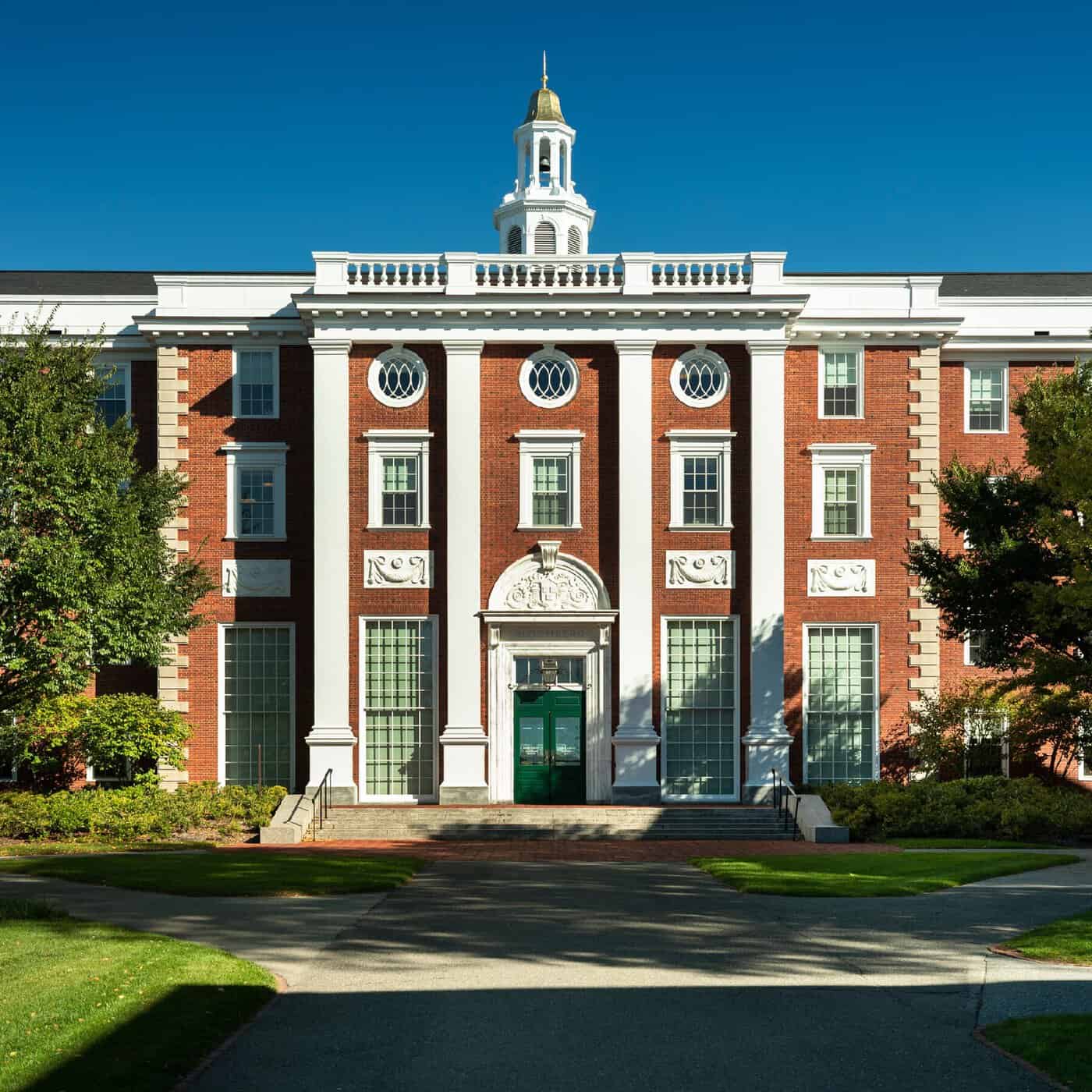 تسمح هارفاردبالوصول إلى مجموعة واسعة من الدورات المجانية