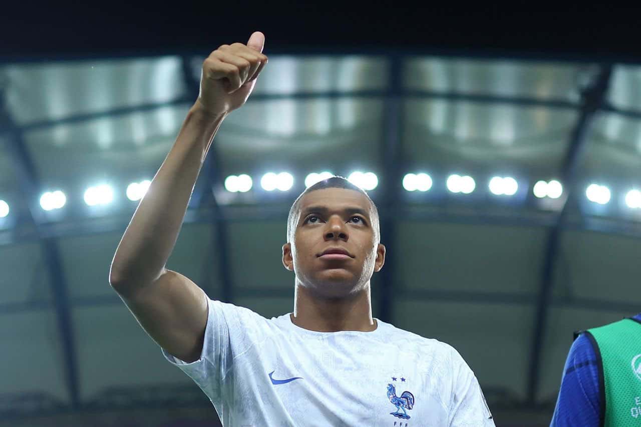 حقيقة اهتمام ليفربول بصفقة مبابي