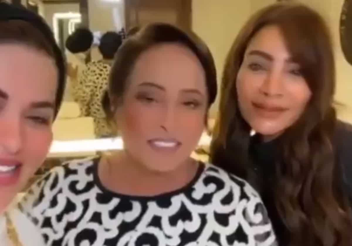 حياة الفهد تتألق بإطلالة شابة في ظهورها الأول بعد عملية تجميل مذهلة لن تعرفها.. أول ظهور بالفيديو لـ حياة الفهد بعد عملية تجميل مذهلة أجرتها