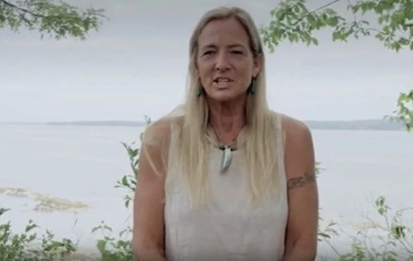 عالمة الأحياء البحرية نان هاوزر