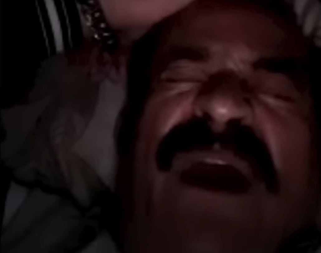 “كلام وأفعال إباحية” .. فضيحة جنسية للفنان السوري أحمد رافع مع عشيقته (فيديو) فضيحة جنسية للفنان أحمد راتب مع عشيقته