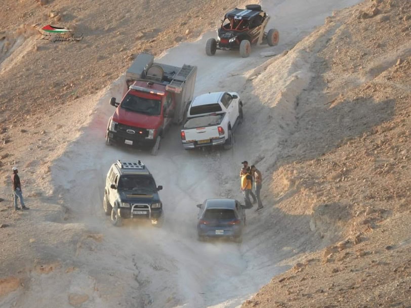 متطوعون يبحثون عن الشاب عبدالله الشناوي