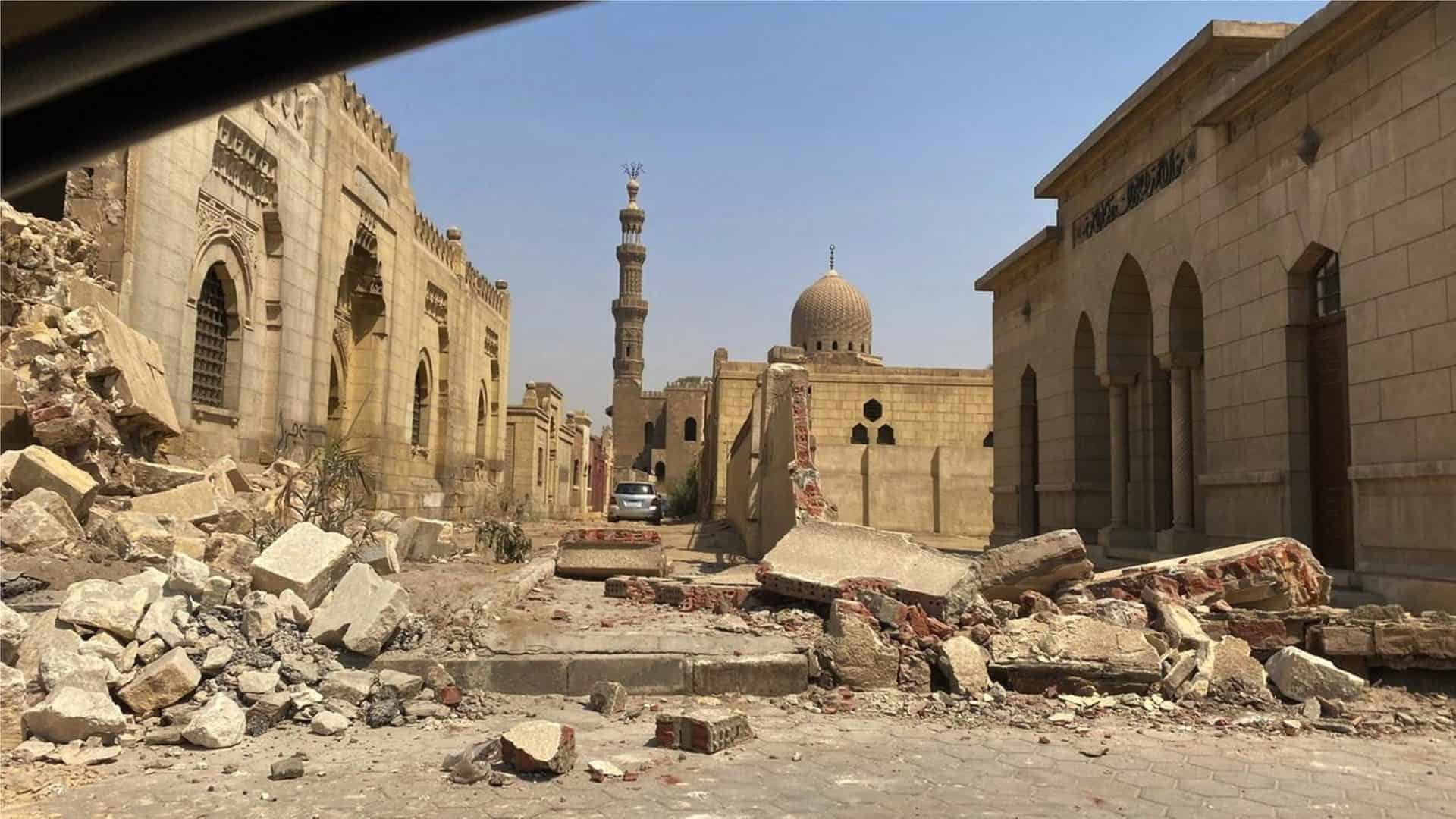 هدم المقابر التاريخية في مصر1