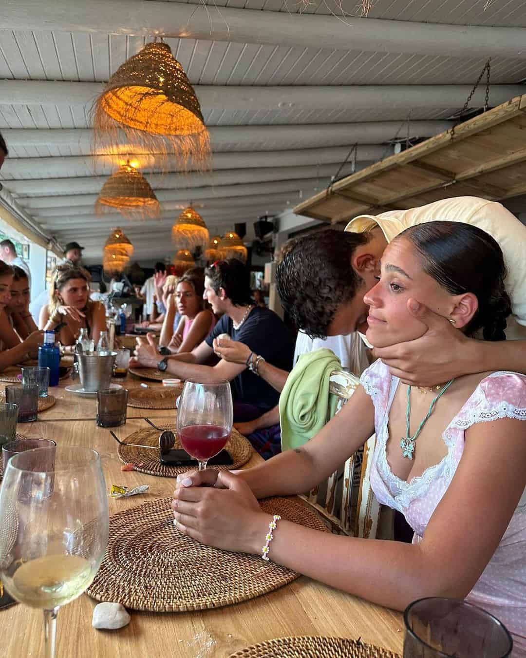 ابنة عمرو دياب وعشيقها