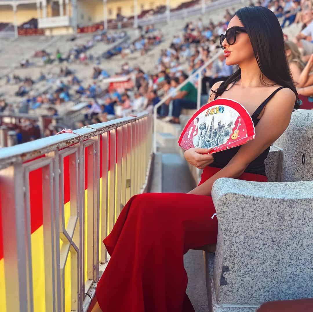 مريم حسين في المدرجات