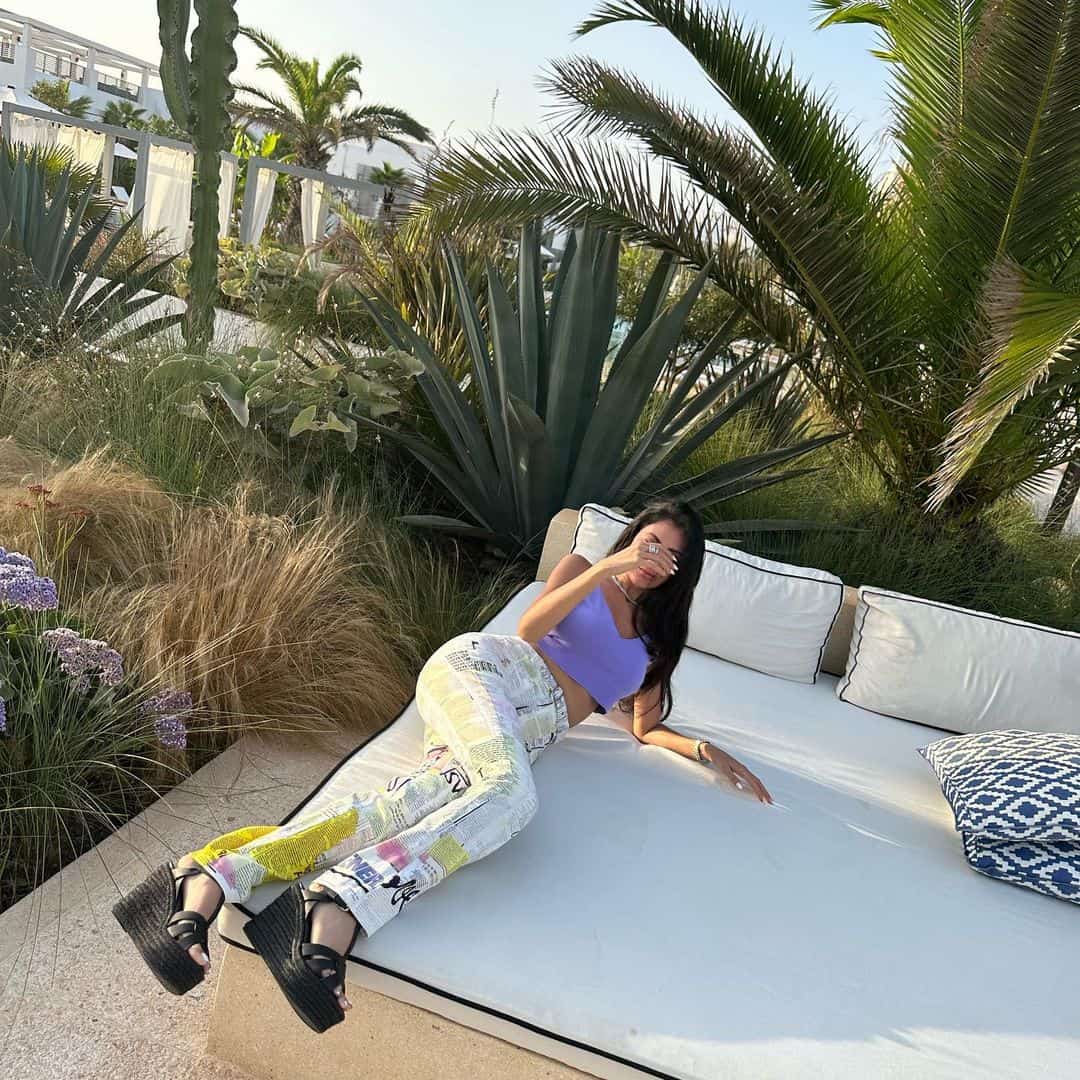 مؤخرة مريم حسين