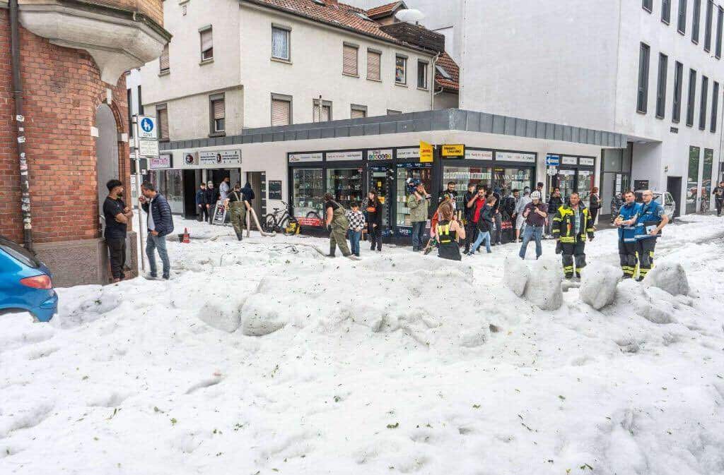 عاصفة بَرَد شديدة في مدينة ريوتلنجن بجنوب غرب ألمانيا