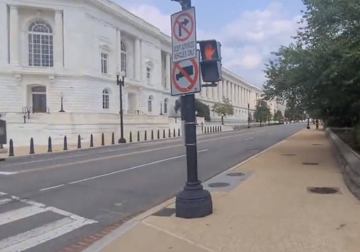 شاهد إطلاق نار وفوضى في الكونغرس.. تفاصيل ما حدث وآخر التطورات شاهد إطلاق نار وفوضى في الكونغرس.. تفاصيل ما حدث وآخر التطورات