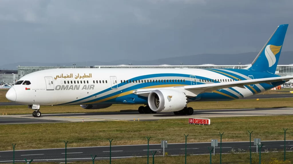 الطيران العُماني