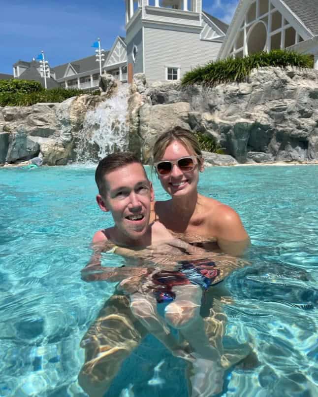 قال "شين" أنه على الرغم من إعاقته إلا أنّ لديه "وظيفة جنسية طبيعية"