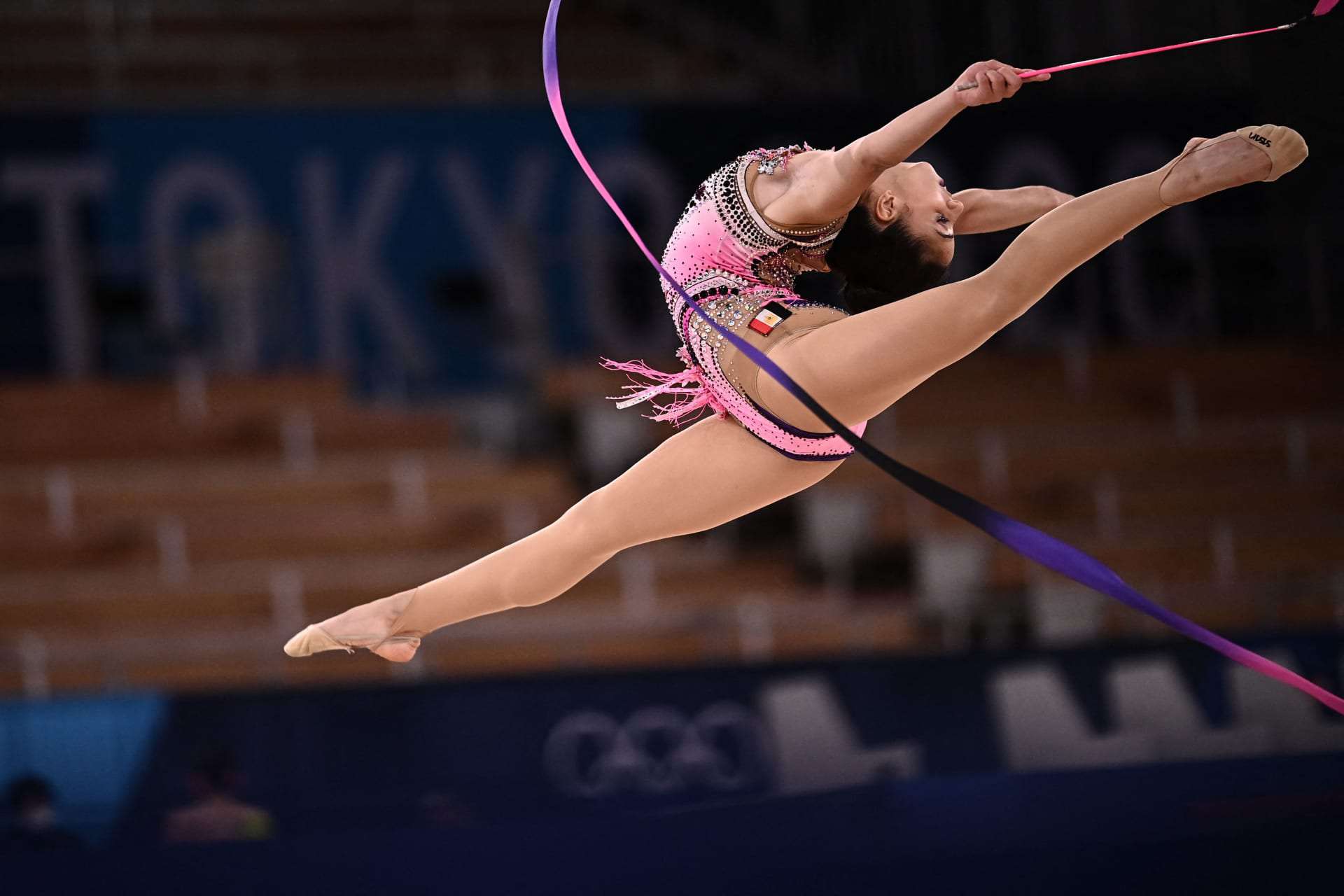 لاعبة جمباز إيقاعي مصرية