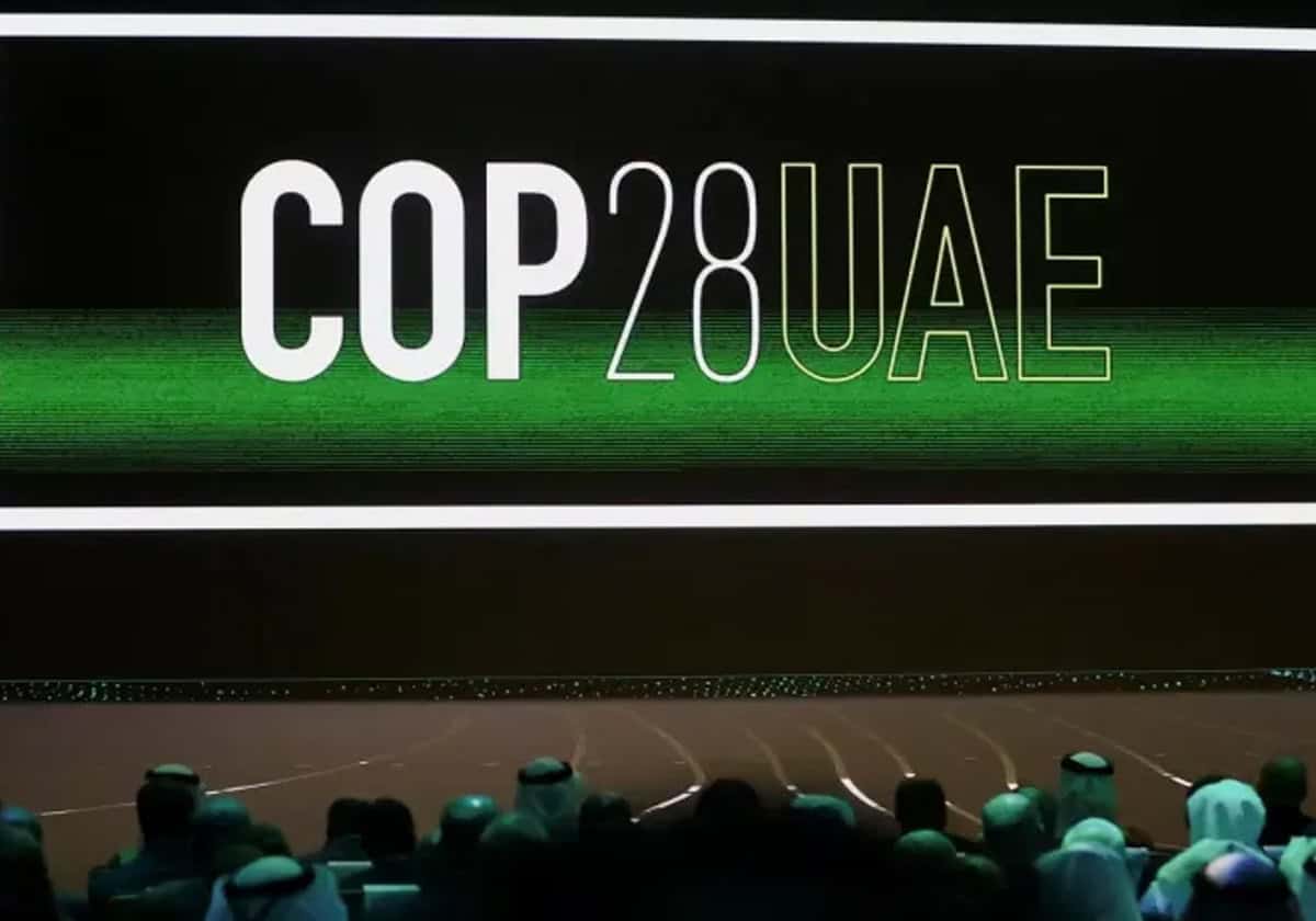 فضيحة إماراتية.. حسابات مزيفة تروج لرئاسة قمة المناخ وهذا ما فعلته بشأن الإخوان والسودان فضيحة إماراتية.. حسابات مزيفة تروج لرئاسة قمة المناخ وهذا ما فعلته بشأن الإخوان والسودان