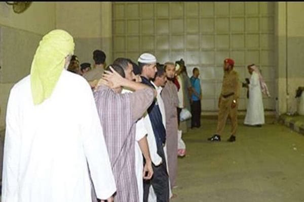 صور مسربة تكشف المعاناة القاسية لنزلاء سجن جازان السعودي وازدحام العنابر سجن "جازان"