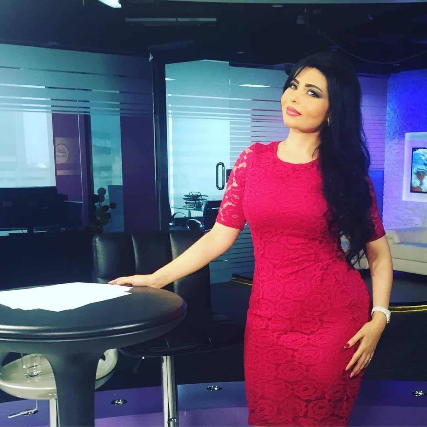 شاهد” إعلامية سعودية تعتذر وتطلب العفو والسماح بعد ظهورها بلباس عاري في الرياض | القصة الكاملة شيرين الرفاعي