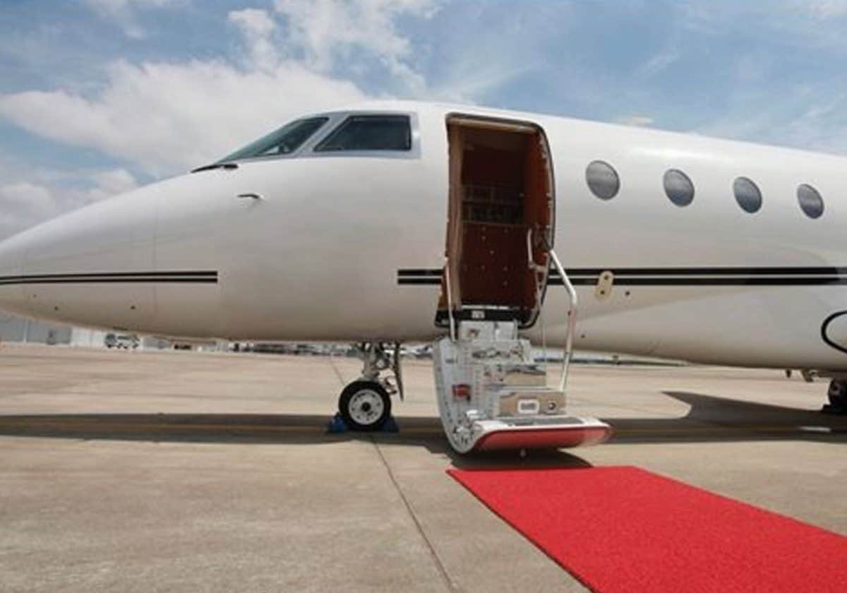 طائرة الكنز المصرية.. وثيقة بيانات تكشف معلومات جديدة وتفجر مفاجآت مدوية طائرة الكنز المصرية.. وثيقة بيانات تكشف معلومات جديدة وتفجر مفاجآت مدوية