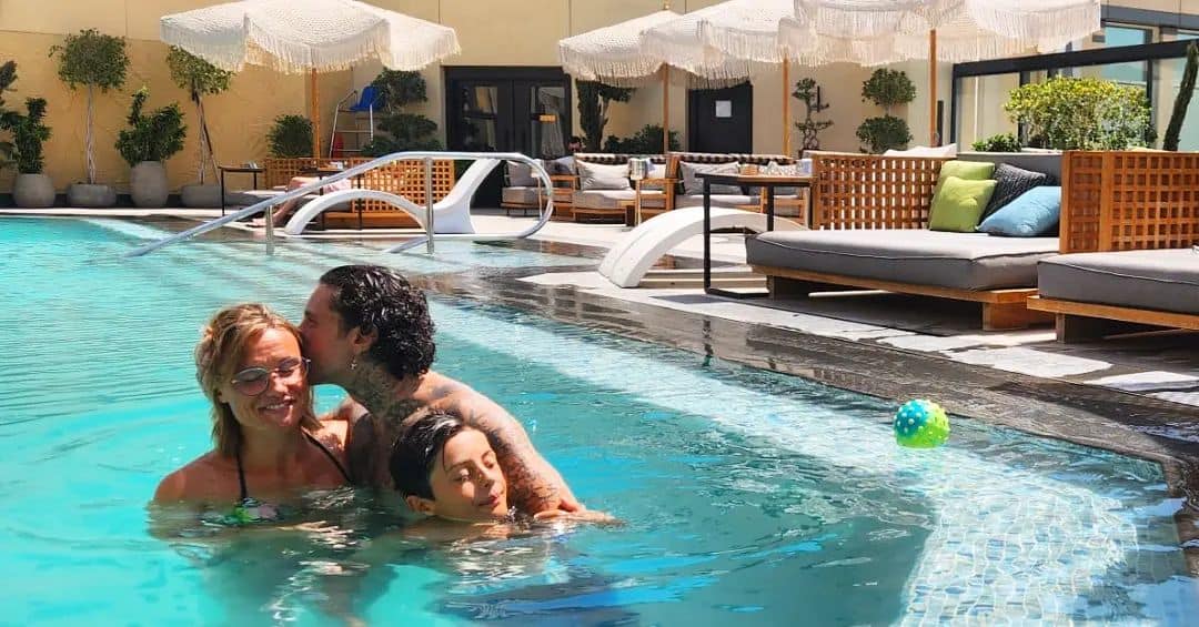 أحمد الفيشاوي يعترف بابنه 