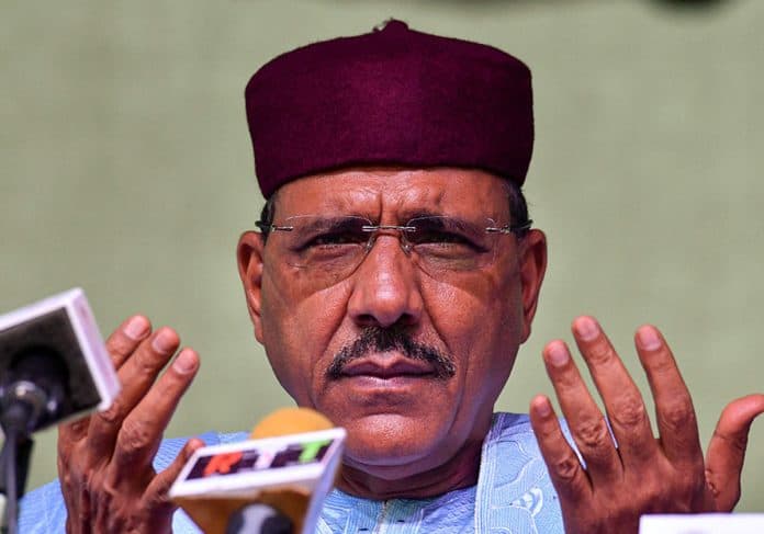 الرئيس النيجيري محمد بازوم