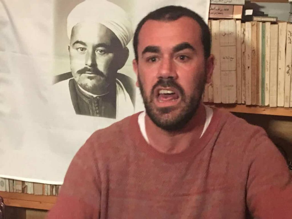 والدة الزفزافي: ابني بريء وأفتخر به رغم تعرضه للتعذيب في الاعتقال الأمني بالمغرب ناصر الزفزافي