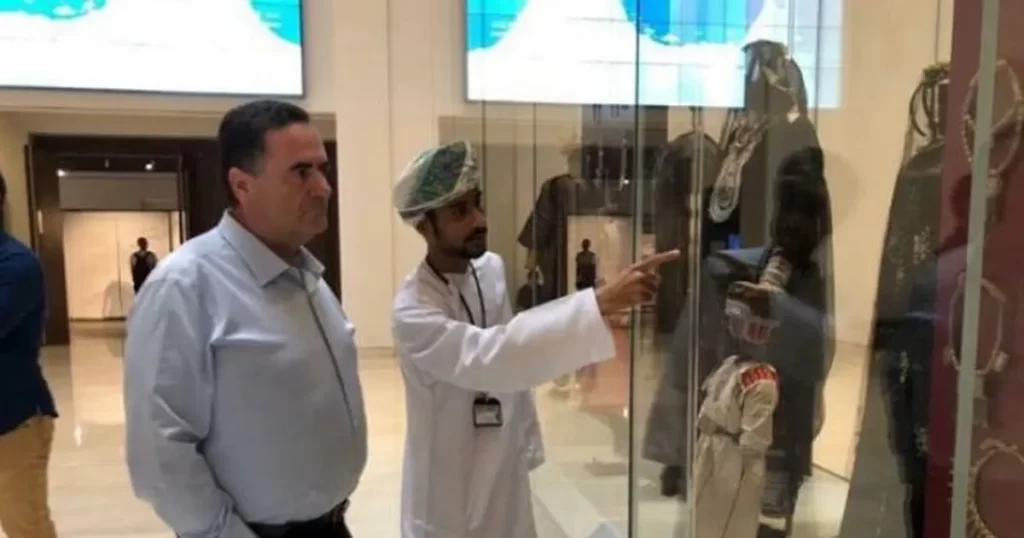 وزير المواصلات الإسرائيلي في سلطنة عمان