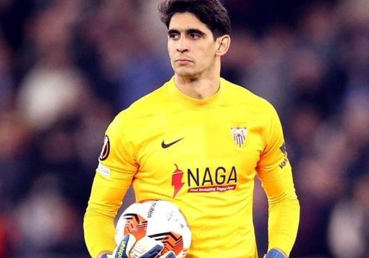 الهلال السعودي يتعاقد مع الحارس المغربي ياسين بونو في صفقة رسمية جديدة كم راتب ياسين بونو في الهلال السعودي؟.. الصفقة تأكدت ولحق بنيمار رفقة ميتروفيتش