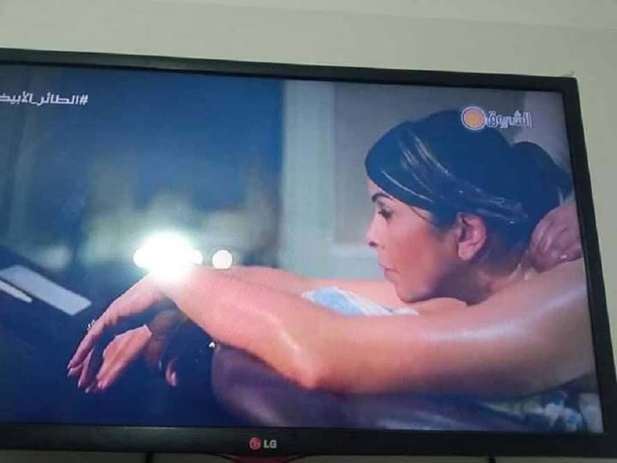 المشهد الإباحي كما وصفه جزائريون على قناة الشروق 