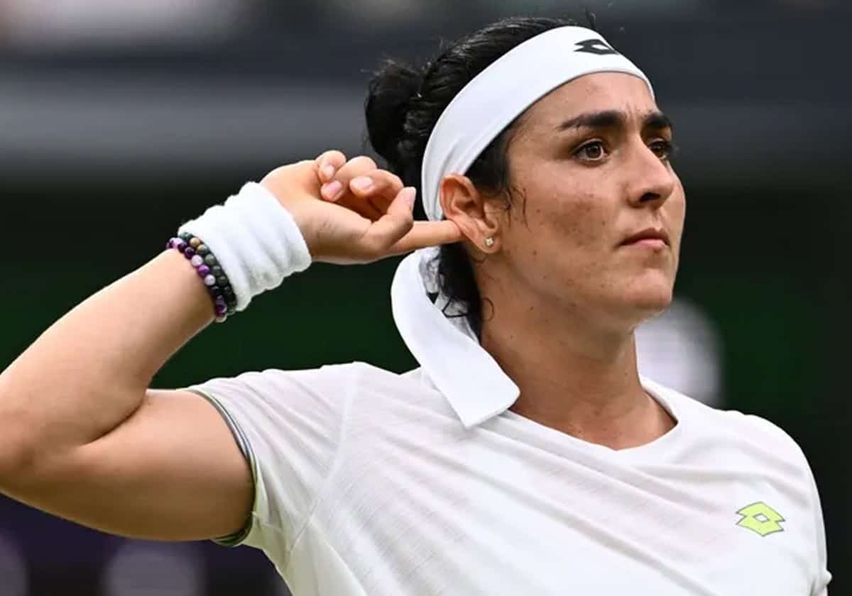 أنس جابر تكشف تفاصيل الوعكة التي أصابتها: “أشعر وكأنني زومبي” أنس جابر تكشف تفاصيل الوعكة التي أصابتها: "أشعر وكأنني زومبي"