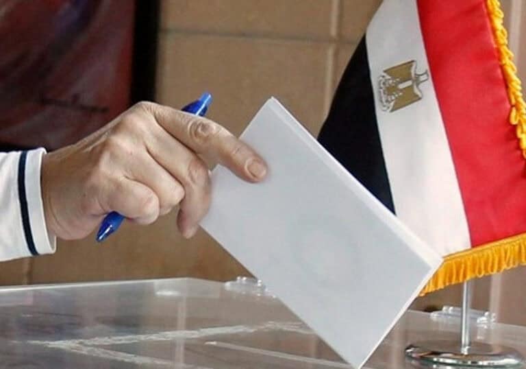 فنان مصري شهير يعلن مقاطعة الانتخابات الرئاسية ويضع شرطا لدعم أحمد الطنطاوي (فيديو)