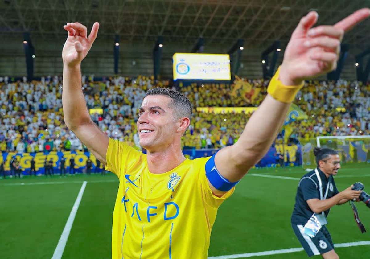 المنافسة مع ميسي انتهت.. هذا ما قاله صاروخ ماديرا رونالدو عن البرغوث (فيديو) كريستيانو رونالدو