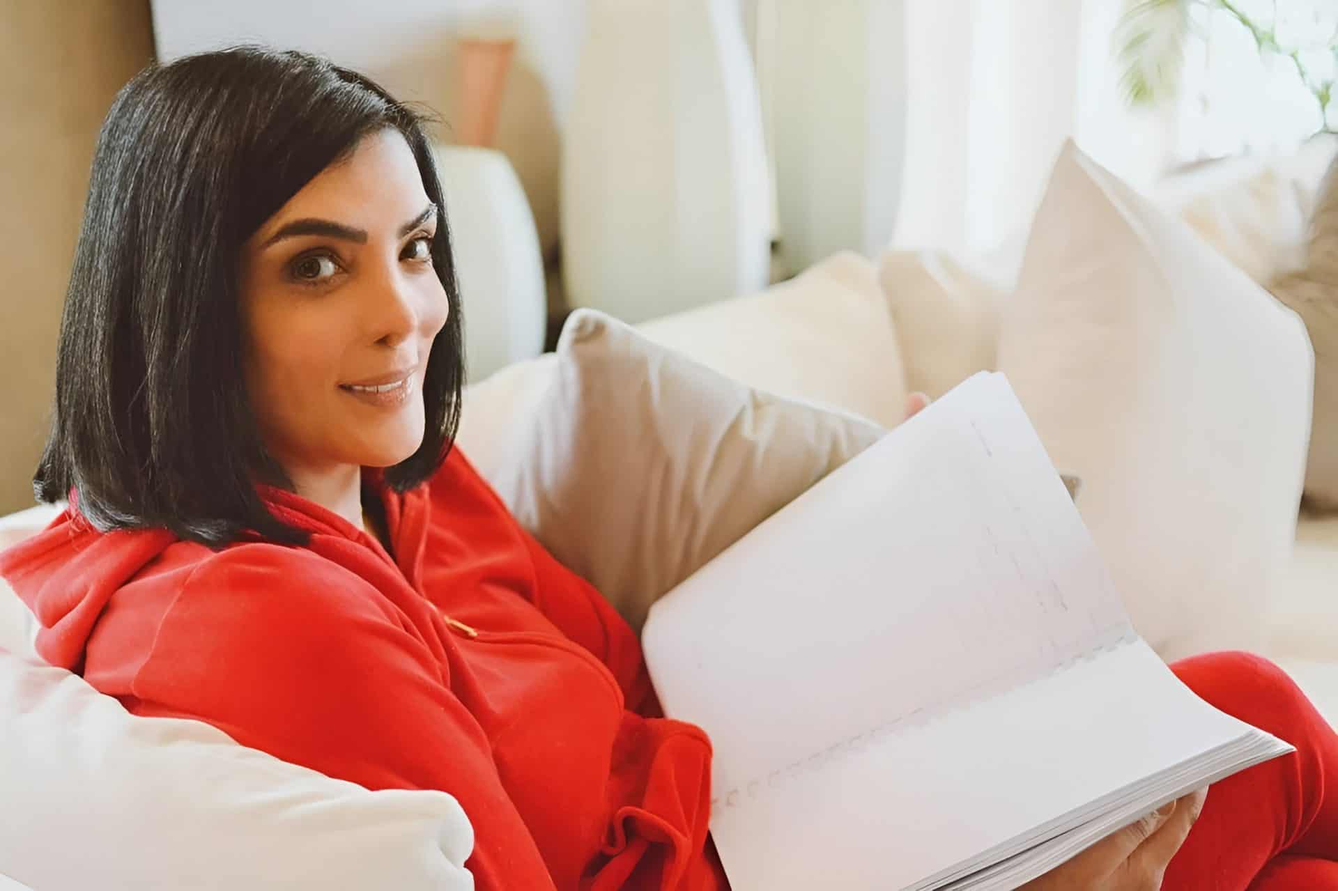 حورية فرغلي تتحدث عن خطيبها الذي لم تحب بعده.. وزنه 175 كيلو! حورية فرغلي تتحدث عن خطيبها الذي لم تحب بعده.. وزنه 175 كيلو!