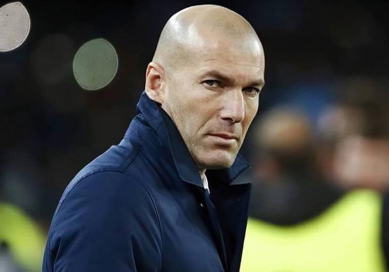 “زيدان يرضخ لمال السعودية” .. هذه وجهته في حال تمت الصفقة وهذا ما سيتقاضاه! عودة زين الدين زيدان للتدريب قد تكون في حال شراء السعودية نادي مارسيليا