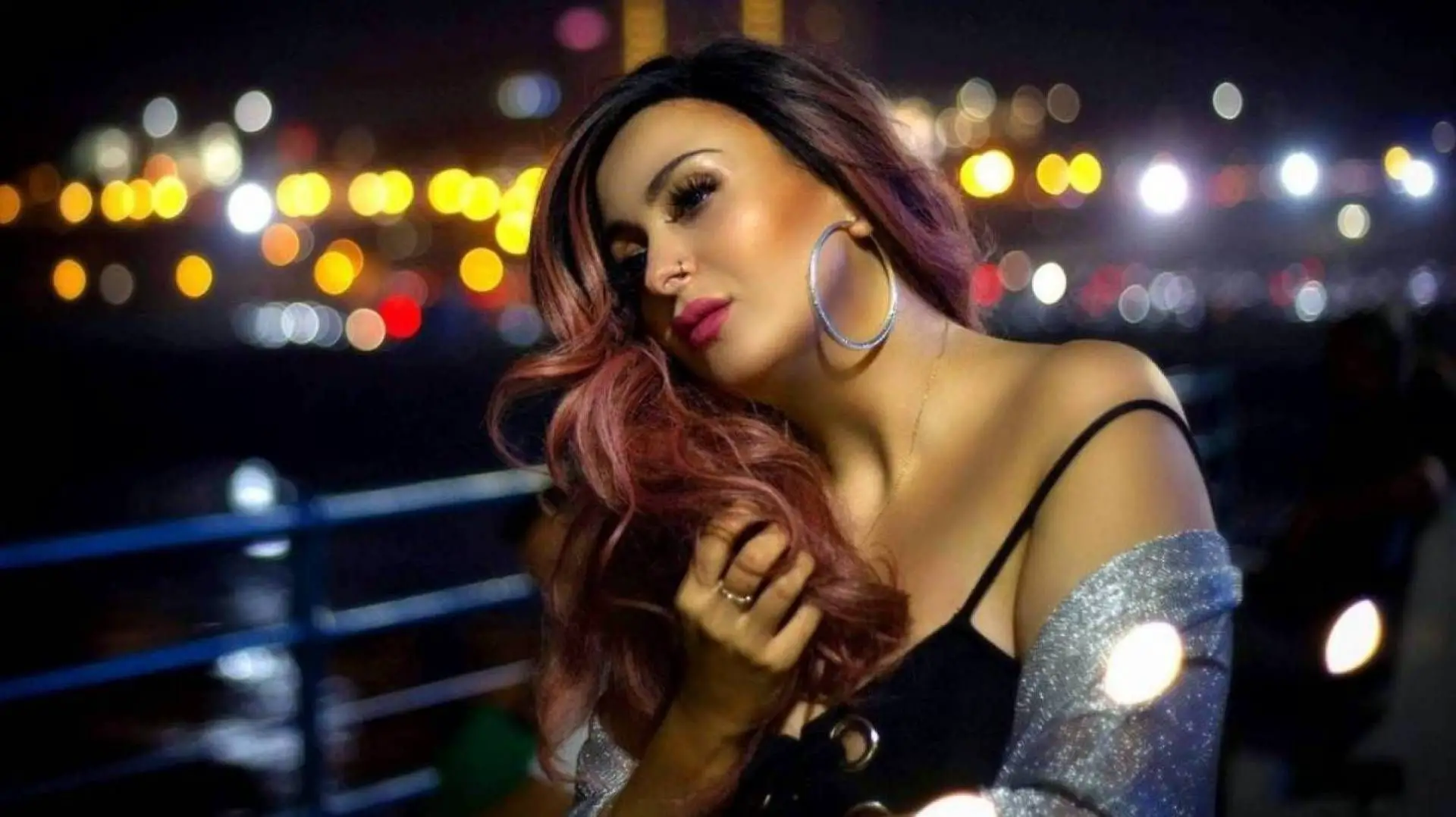 فرح يوسف تكشف ملابسها الداخلية دون قصد (شاهد) فرح يوسف تكشف ملابسها الداخلية دون قصد (شاهد)