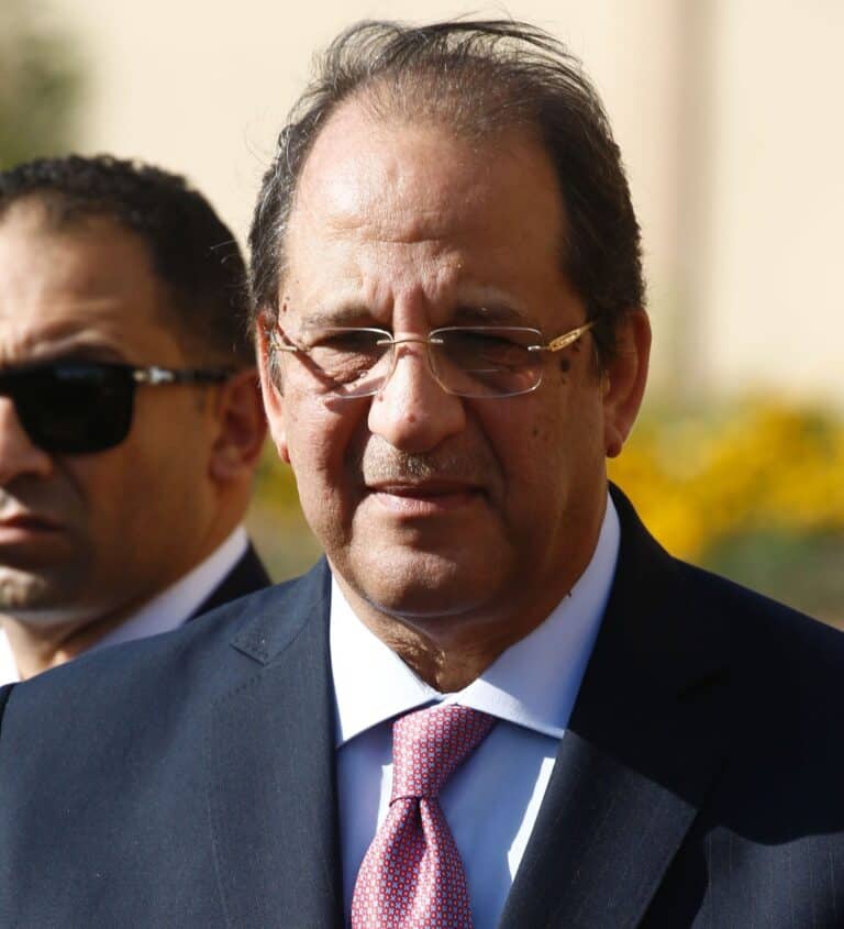 عباس كامل متورط في فضيحة فساد السيناتور روبرت مينينديز (تفاصيل خطيرة) عباس كامل متورط في فضيحة فساد السيناتور روبرت مينينديز (تفاصيل خطيرة)