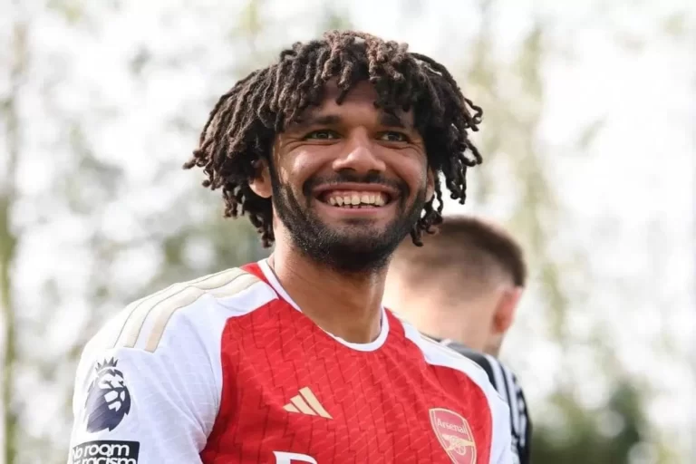 محمد النني يُحرج محمد صلاح بما فعله دعما لفلسطين ولم يترك له أي حجة