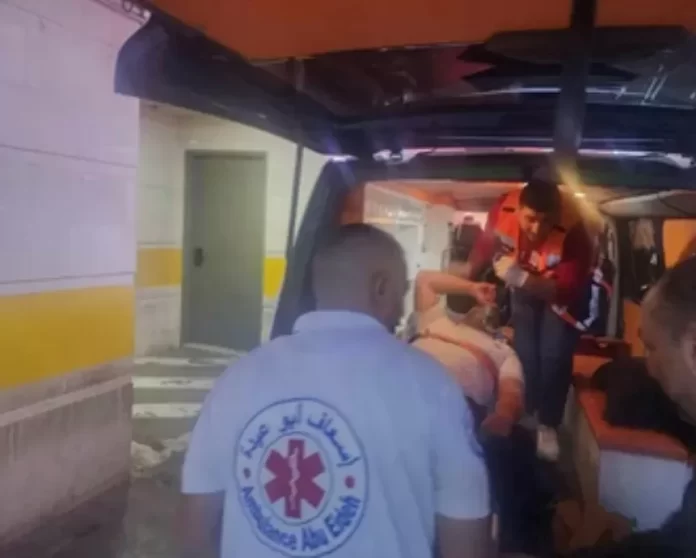 اعتداء مستوطنين على فلسطيني