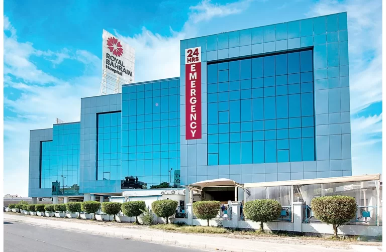 مستشفى بحريني يُنهي خدمات طبيب هندي أساء للمسلمين وفلسطين مستشفى رويال البحرين