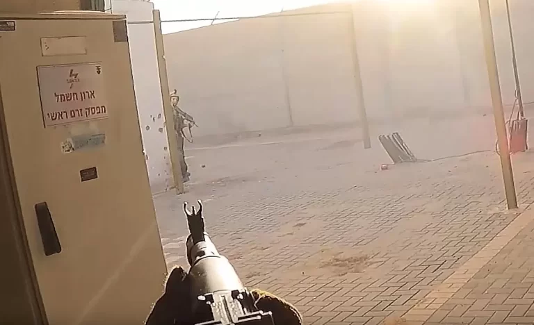 مقاوم يقتل جندي من نقطة صفر في موقع إيريز بيت حانون