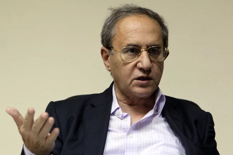 أسامة الغزالي حرب أحد أكبر رموز التطبيع في مصر “نادم” ويقدم اعتذاره للفلسطينيين أسامة الغزالي حرب