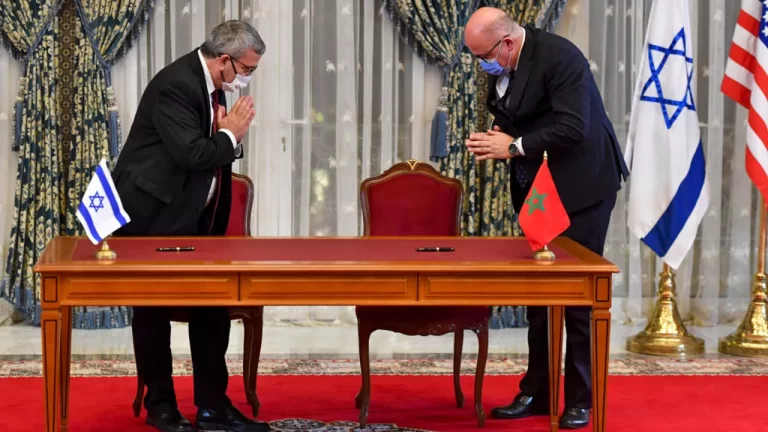 غرفة عمليات مشتركة ونشاط مكثف لاستخبارات المغرب وإسرائيل لشيطنة المقاومة الفلسطينية مخطط إسرائيلي مغربي لتشويه المقاومة