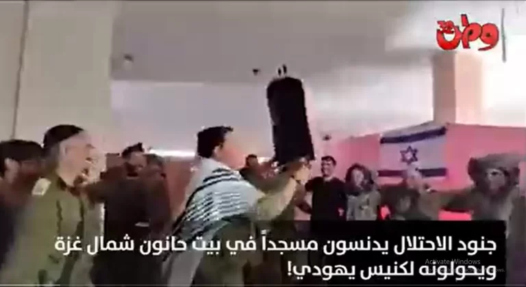 تدنيس مسجد في بيت حانون